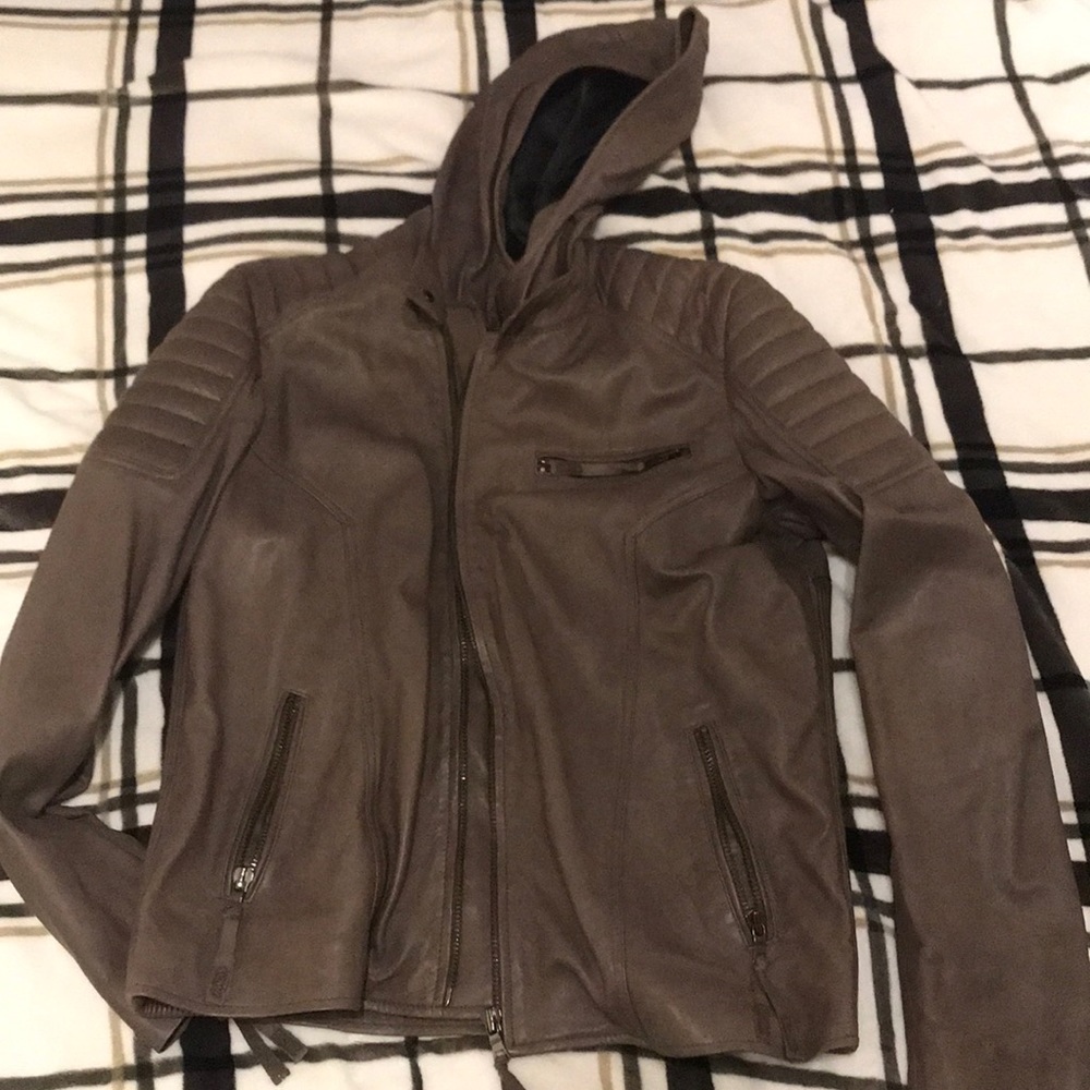 A nice leather jacket ideal for the fall term